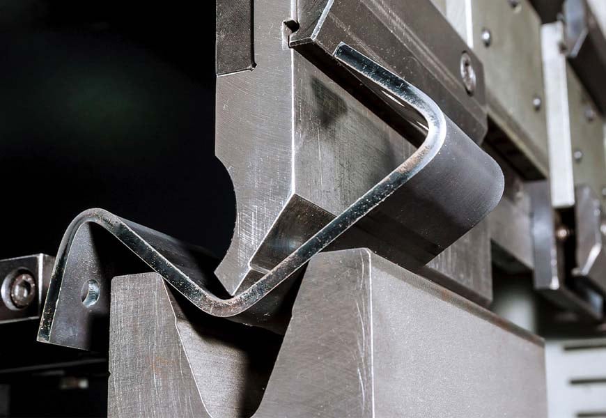 machine-bending-closeup-870x600px