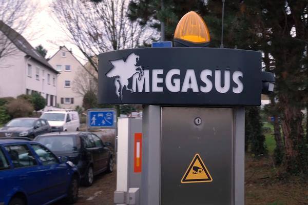 MEGASUS: Rund um die Uhr online bestellen ist ein großer Vorteil